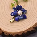 Fermaglio vintage a forma di fiore con petali di lapislazzuli blu e perla d'acqua dolce - Fermaglio Perla Lapislazzuli