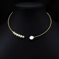 Elegante collana choker aperta con perle d'acqua dolce naturali e finitura dorata - Stile Girocollo Semplice