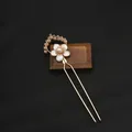 Vintage-Haarnadel aus Barock-Naturperlen mit elegantem Blumendesign für Damenhaare - Perlenquaste Blumenhaarnadel-Set