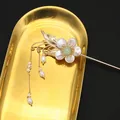 Vintage mother of pearl flower hair stick with natural pearl tassels for Hanfu - Green Core Tassel Style