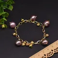 Bracciale a catena dorato fatto a mano con cinque perle d'acqua dolce barocche viola - Bracciale di perle barocche viola