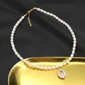 Elegante Naturperlenhalskette für Damen mit einem funkelnden Zirkon-Anhänger Dekor - Perle Zirkonia Halskette