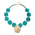 Halskette aus türkisem Harz im Vintage-Stil mit gehämmertem goldenem Ovalanhänger - 5#孔雀蓝