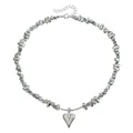Collier ras du cou élégant en perles argentées avec pendentif en forme de cœur pour femme - Style Perles Cœur / Argent