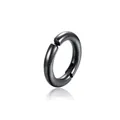 Clip de oreja de aro negro de acero de titanio minimalista para hombres y mujeres - Estilo Huggie Liso