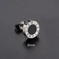 8mm Silberfarbener Titanstahl Ohrstecker mit schwarzer Einlage und römischen Ziffern - Römische Zahlen Einzelstück