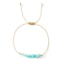 Bracelet réglable en cordon doré avec des pierres naturelles bleu clair et perles - B-B24100802D