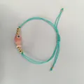 Bracelet ajustable en cordon tissé vert menthe avec poisson rose et billes dorées - Style de Poisson Rose (B-B25081102F)