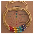 Handgemaakte verstelbare 7 Chakra natuursteen kralen armband met gouden kralen - Khaki Armband met Chakrakaart (B-S25112001C-P) / 3 Stuks/Verpakking