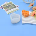 Herz-Rose Silikonform für DIY-Duftkerzen und Seifenherstellung mit orangefarbenem Wachsmuster - Herz Rose Stil (42) / Weiß