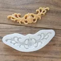 Detail view of retro European scroll pattern silicone mold for fondant relief deco - Vine Scroll (3)
