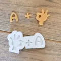 Detailansicht der Silikonform für 'A+' und 'OK'-Gesten-Kuchendekorationen - A+ / Weiß