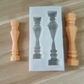 Detalle del molde de silicona de columna romana para decoraciones de fondant y chocolate - Estilo 1