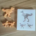 Vue détaillée du moule en silicone pour porte-clés dinosaure avec pendentifs - Dinosaure