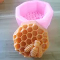 Vue macro détaillée du motif d'abeille et de nid d'abeille 3D sur moule en silicone - 5# Forme Octogonale