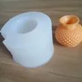 Detail of a 3D vase shape silicone mold for DIY cake decorating and resin crafts - 3D Stereoscopic Vase Shape