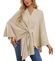 Primo piano dell'elegante poncho in maglia beige con un esclusivo design arricciato sul davanti - Taglia unica / Top / Beige (DB86)