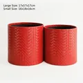 Set di 2 secchielli per fiori in ecopelle rossa con motivo a traliccio per decori - 2Pezzi/Set / Rosso