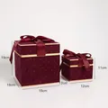 Set van 2 luxe bordeauxrode fluwelen vierkante geschenkdozen met witte stippen - Set van 2 Geschenkdozen / 19x18x18cm & 11x12x12cm / Vintage Fluweel Rood
