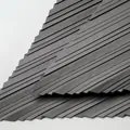 Carta da imballaggio floreale plissettata grigia di qualità con elegante motivo a rilievo - Grigio
