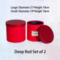 Ensemble de deux boîtes cadeaux rouges rondes avec des couvercles rouges scintillants - Ensemble deux pièces / Rouge