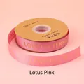 Hellrosa Ripsband mit Goldprägung 'LOVE IS ETERNAL' für DIY-Geschenkverpackungen - Goldfolie Love Is Eternal / 2.5cm Breite / 32 Yards / Lotusrosa