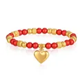 Vista dettagliata di un bracciale a perle rosse con ciondolo a cuore in acciaio dorato. - Stile Cuore Rosso Grande (YB-1199G-RED)