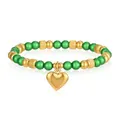 Vista dettagliata di un braccialetto di perle verdi con un ciondolo a cuore dorato - Stile Cuore Verde Grande (YB-1199G-GRN)