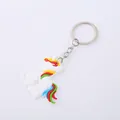 Bunter Einhorn Schlüsselanhänger aus weichem PVC mit lebhafter Regenbogenmähne - Vierfarbige Regenbogenmähne