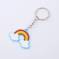 Niedlicher Cartoon Regenbogen Schlüsselanhänger aus PVC-Weichgummi mit Wolken - Regenbogen Mit Wolken
