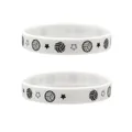 Bracelet en silicone blanc durable avec motifs de volleyball et d'étoiles noires - Blanc (Style Motif Étoile)