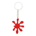 Vista dettagliata del portachiavi in PVC rosso a forma di macchia con anello argento - Stile Schizzo di Vernice (Stile 2)