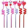 Pajitas en espiral reutilizables para San Valentín con adornos de PVC de corazón oso y cupcake - Pajitas de San Valentín Mezcla Aleatoria