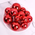 Vue de dessus de boules à facettes rouges de tailles variées pour une décoration de fête - Lot de 12 / Rouge