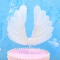 Elegante handgemaakte witte verenvleugels taarttopper voor verjaardags- en trouwfeestdecor - Grote witte vleugels / Wit