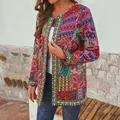 Detailansicht eines Vintage-Strickjacke mit Ethno-Print und Patchwork-Mustern - S / Oberteile / Pink Purple Patchwork