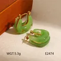 Créoles vintage en résine verte avec fermoirs en acier inoxydable doré de 5,3g - Style Forme U Marbre Vert Clair (BJGE2474)