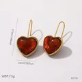 Boucles d'oreilles cœur vintage en acier inoxydable avec résine ambrée, 3,7 cm. - Cœur Rouge (E1775)
