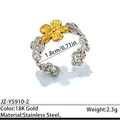 Anello in acciaio inossidabile bicolore con fiore in oro 18K e cristalli, 1,8 cm - Stile bicolore fiore con strass (JZ-YS910-2)
