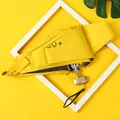 Mini parapluie de voyage compact et plat à cinq plis dans une finition jaune citron vif - Jaune