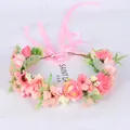 Diadema de corona de flores artificiales rosa con rosas y hojas verdes para niñas - Serie de Rosa Rosa (29)
