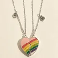 Détail des colliers cœur magnétiques BFF avec émail arc-en-ciel et de couleur rose - Style Puzzle Cœur Rose à Rayures Arc-en-ciel (#18)