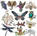 Broches animaux en alliage coloré serties de strass brillants et finitions émail - Motifs animaux rétro / Lot de 12 / Or antique
