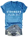 T-shirt femme bleu à col en V et manches courtes avec imprimé STRONGER Than The Storm - S / Hauts / Bleu (STRONGER)