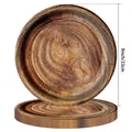 Gros plan d'assiettes jetables de 23 cm avec texture de grain de bois vintage - Grain de bois foncé / Assiettes 9 Pouces 10 Pièces
