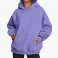 Detailopname van paarse oversized fleece hoodie met een wijde pasvorm en zachte textuur - 4XL / Tops / Lichtpaars