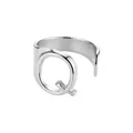 Anillo abierto minimalista de acero inoxidable pulido con diseño de letra Q - Letra Q / Abierto Ajustable / Plateado