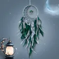 Magnifique attrape-rêves avec design lune et étoile et plumes vertes et grises - Vert