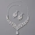 Elegantes silbernes Brautschmuck-Set mit funkelnder Halskette und passenden Ohrringen - Silber Strass Party Schmuckset (NS-J6503S) / Silber