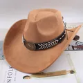 Elegante cappello da cowboy in pelle scamosciata beige con fascia decorativa a stella - Stile Cinque Stelle Con Lacci / Beige scuro